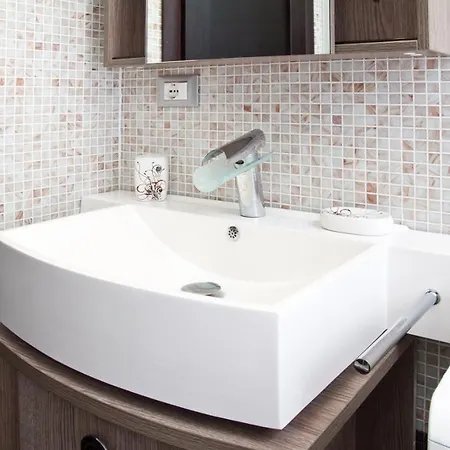 Your Comfortable In Next To Opera House アパート リヴィウ