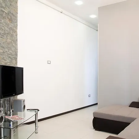 Your Comfortable In Next To Opera House Apartmán *